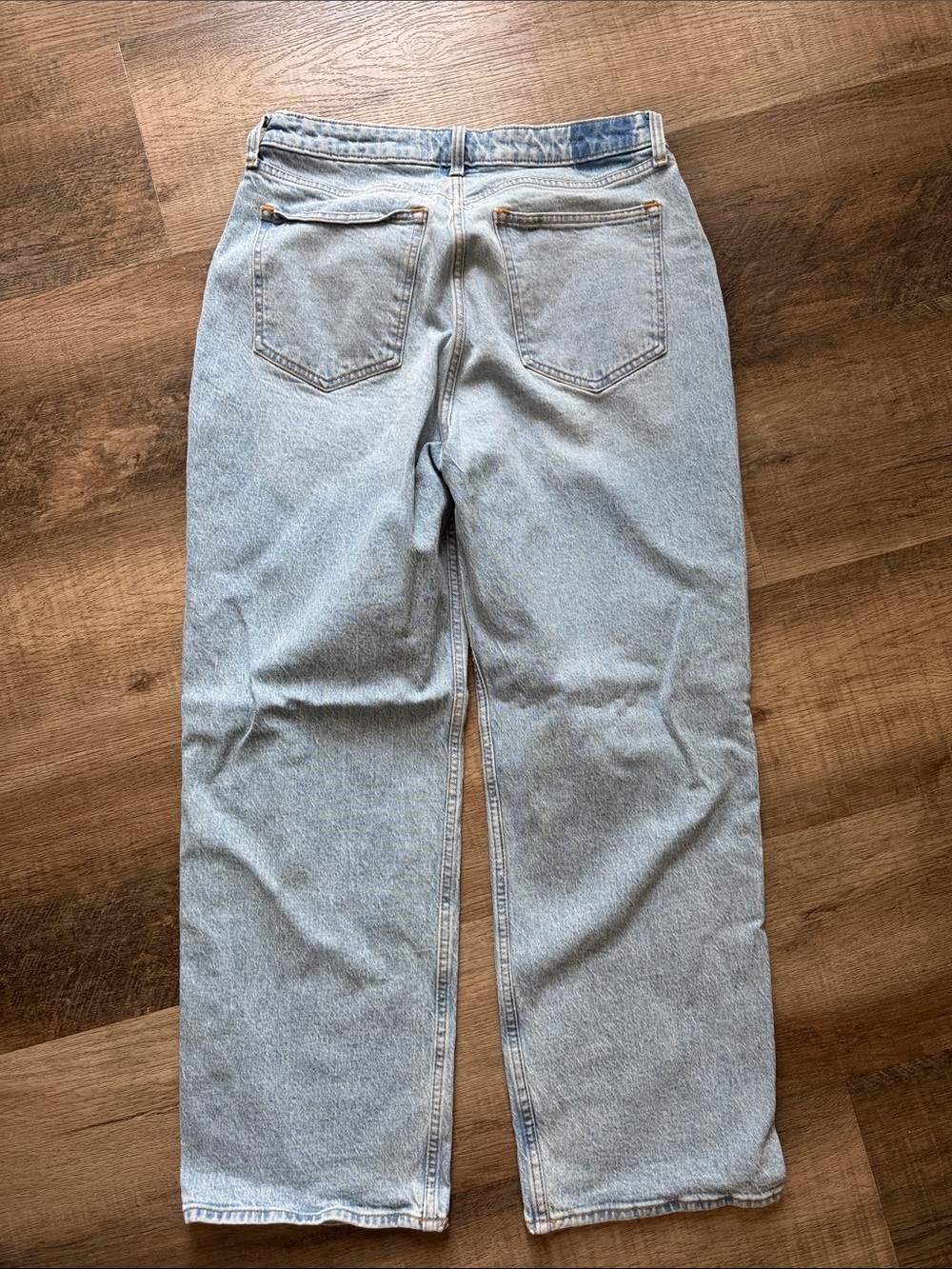 Abercrombie & Fitch Light Wash Straight Leg Jeans - Picture 4 of 4